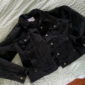Old navy black denim jacket Size small